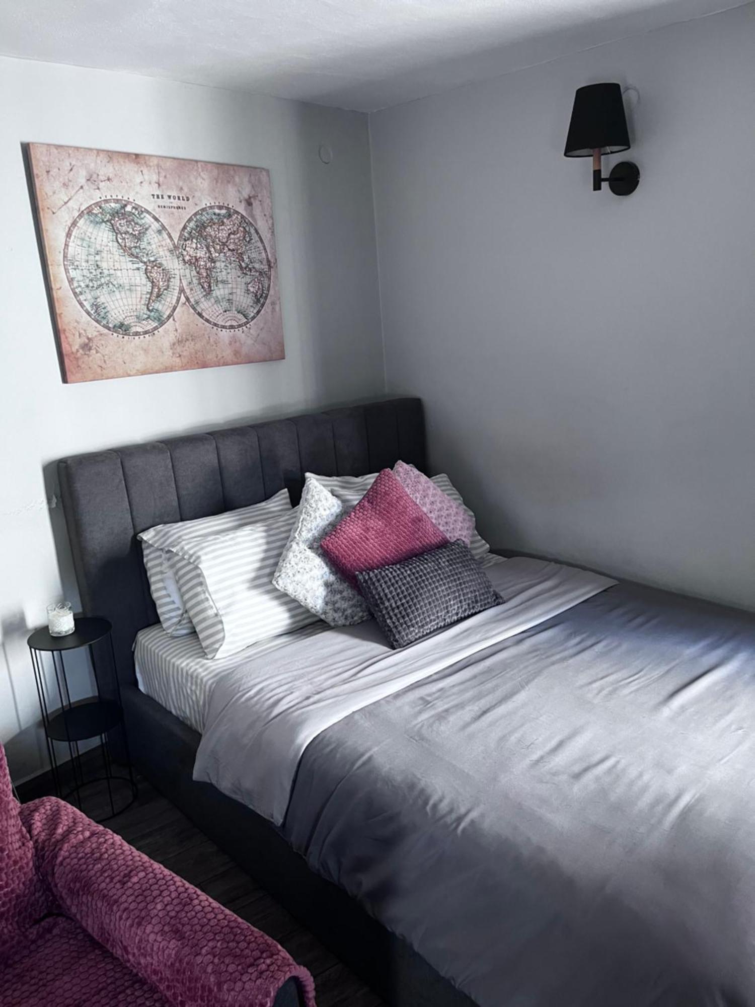 Cozy Studio Apartment In The Heart Of Aten Exteriör bild